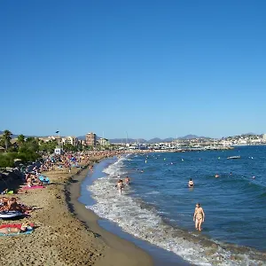 Hotel Ibis Budget St Raphaël Centre Tassigny, Fréjus